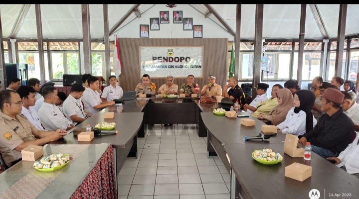 Monitoring Lapangan dan koordinasi