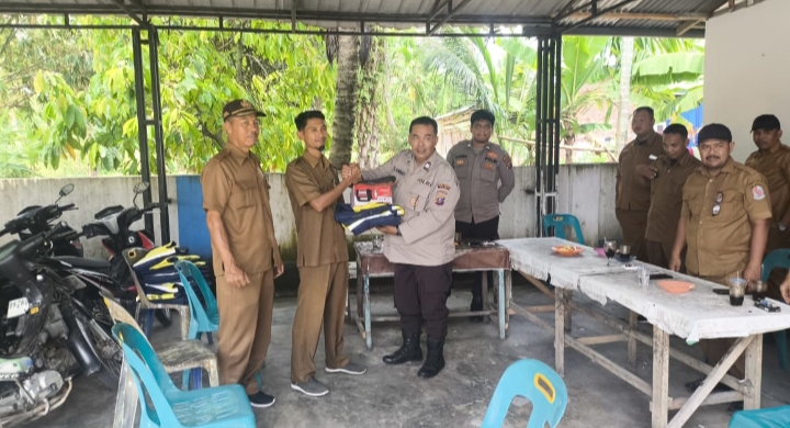 Polres Binjai Berikan Dukungan di pos kamling
