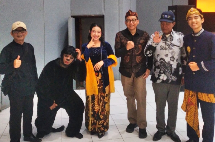Inspirasi Kisah "Lutung Kasarung"Untuk KP RRI Bandung Yang Dipentaskan di Auditorium RRI Bandung