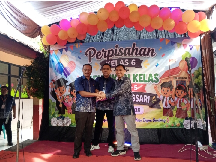 Momentum Kenaikan kelas dan Perpisahan Siswa SDN Sindangsari Berlangsung Meriah
