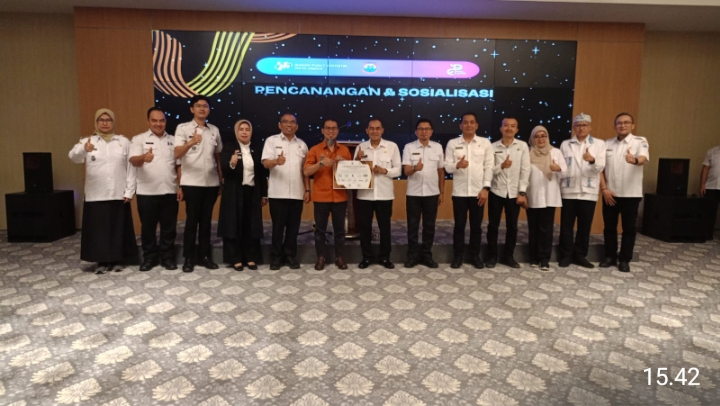 Wali kota Cimahi Resmikan Program Kelurahan Cantik, Perkuat Pembangunan Berbasis Data Hingga Tingkat RW .