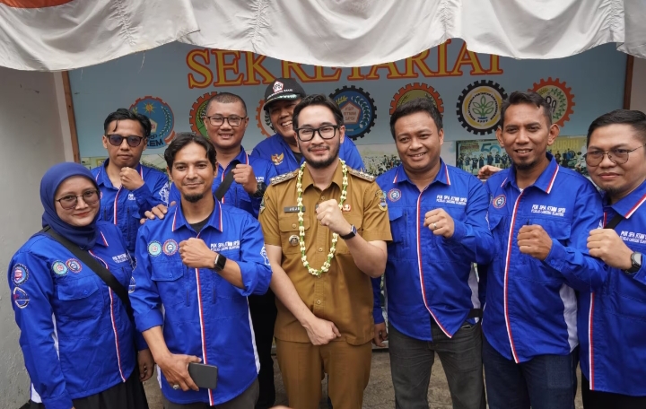 Bupati Jeje Perkuat kemitraan dengan Buruh,Datangi Langsung Sekertariat Serikat Pekerja Bandung Barat