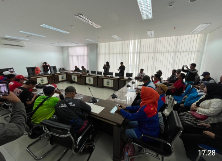 DPRD Bandung Barat Tegaskan Dukungan Perjuangan Buruh,Siap Kawal Aspirasi Hingga Nasional