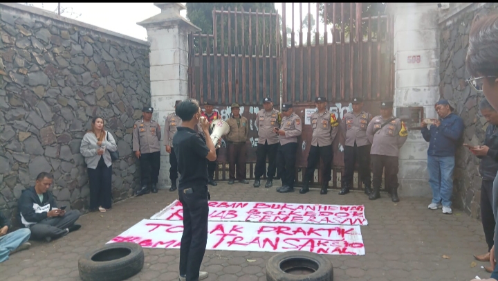 SMH Kepung Bahtera Adiksi,Tuntut Transparasi Total